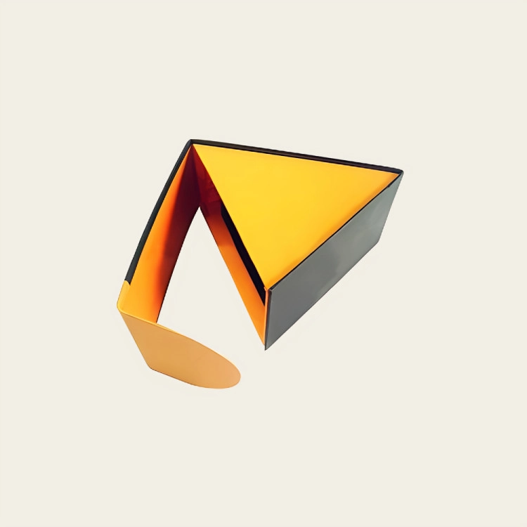 Triangle Boxes