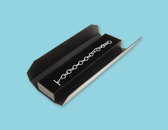 Eco-Friendly Bracelet Boxes